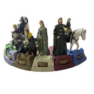 2001 Lord of the Rings Burger King Figures - 10 Sets + Exclusive Center Figure v